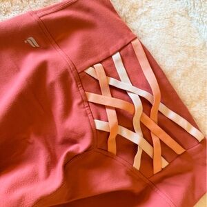 GUC Fabletics Powehold cropped leggings